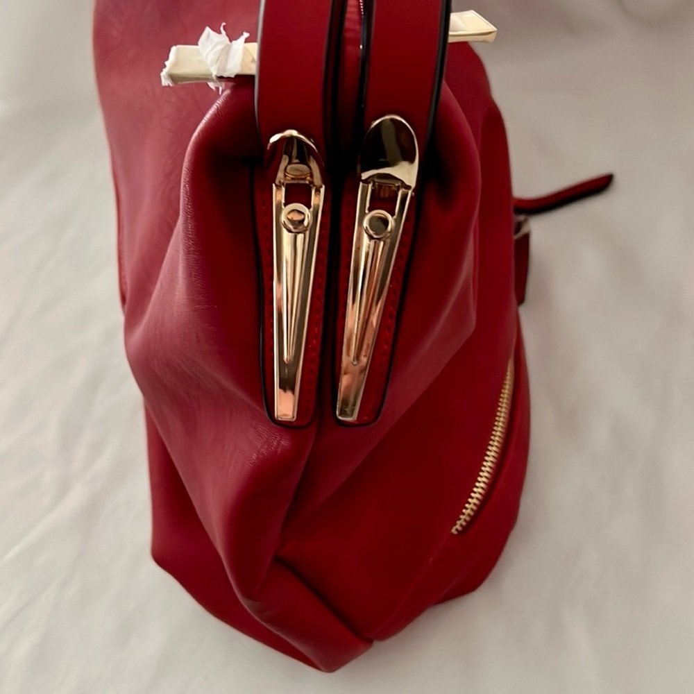 Red Faux Leather Bag ~ Good Size - Picture 9 of 12